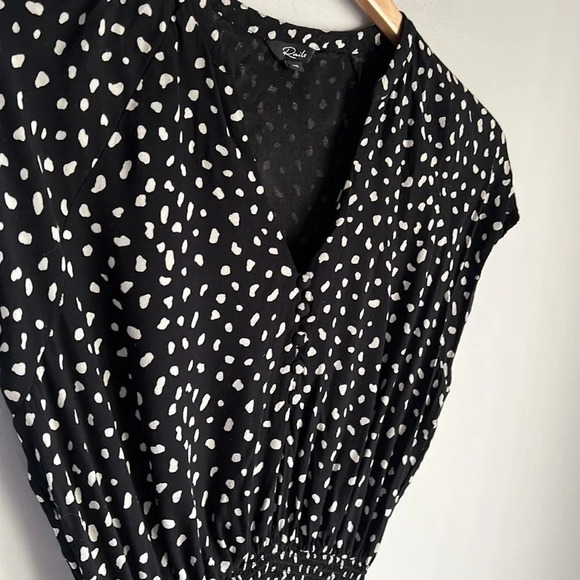 Rails Karla Printed Smocked Waist Dress - Picture 8 of 13